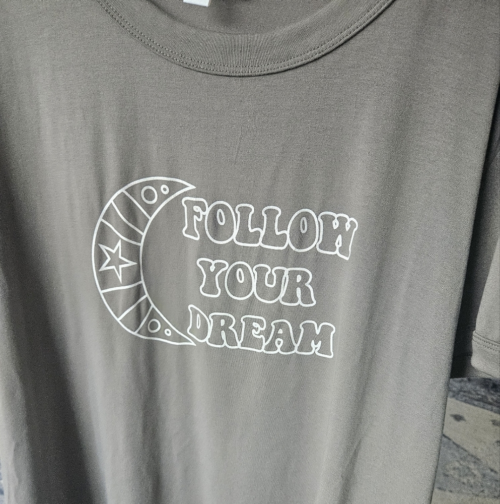 Lularoe Liv T-shirt